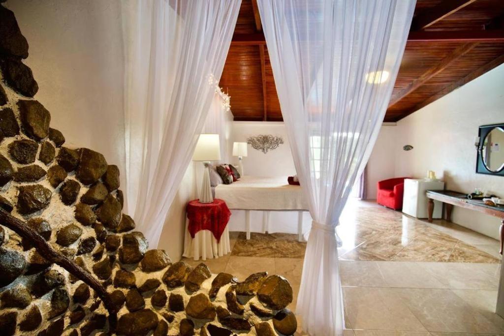 Toucan Lane Hotel And Restaurant Nuevo Arenal Luaran gambar